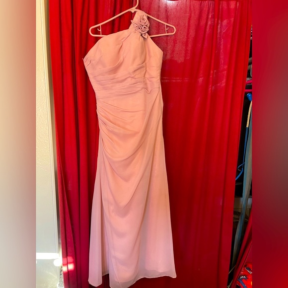 Formal Dress - Picture 3 of 6